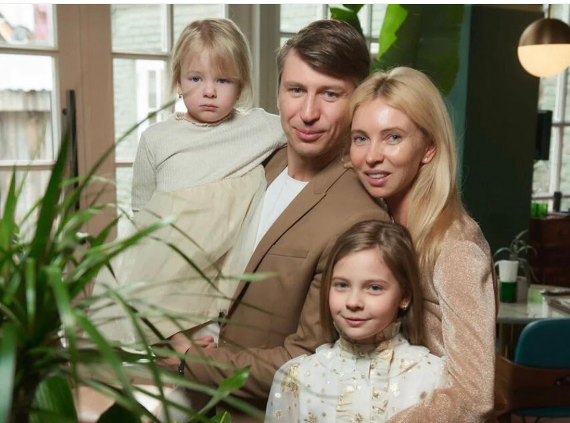 Айгуль сагынбаева с мужем семья фото